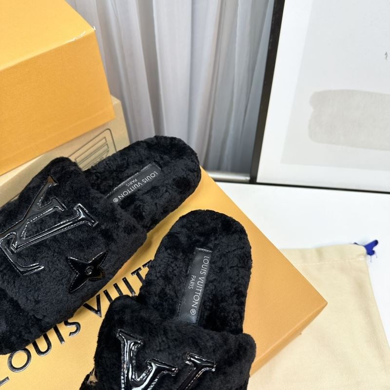 Louis Vuitton Slippers